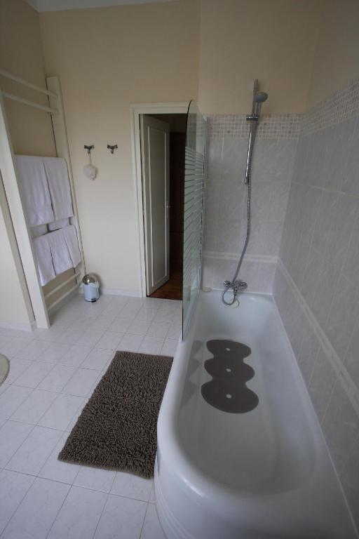 Bed and Breakfast The Retreat @ Le Grand Bois à Miramont-de-Guyenne Chambre photo