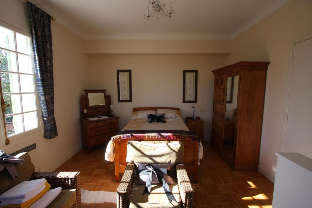 Bed and Breakfast The Retreat @ Le Grand Bois à Miramont-de-Guyenne Chambre photo